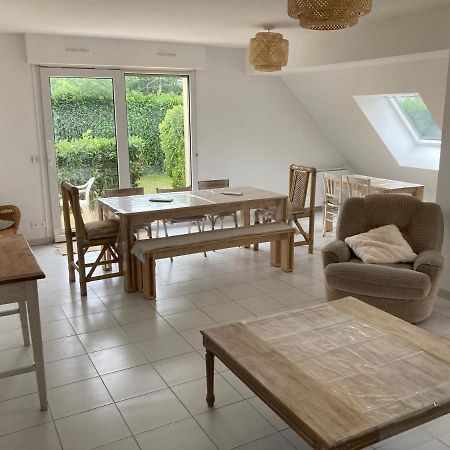 Maison Familiale Dans Une Rue Paisible Gouville-sur-Mer Extérieur photo